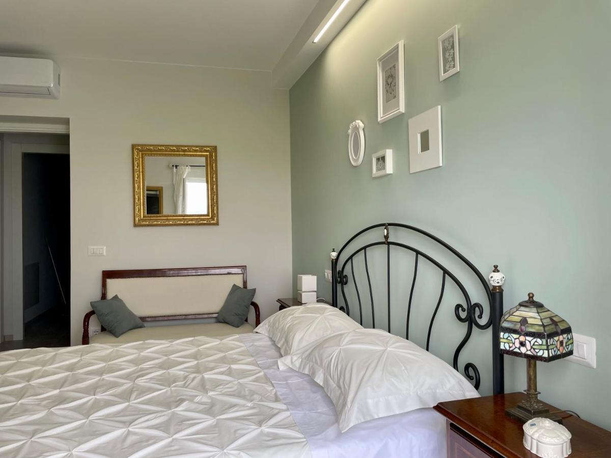 Otium Rooms / Camere E Appartamenti Morrovalle エクステリア 写真